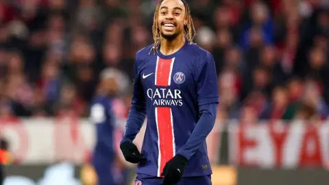 Sky Germany: Arsenal theo sát Bradley Barcola, Barca và Liverpool cũng nhập cuộc