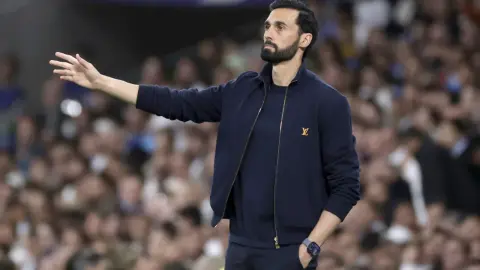 Marca: Phòng thay đồ Real căng như dây đàn, Arbeloa bị nói đã xung đột với 6 người