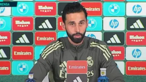 Arbeloa: Joan Armene sẽ được triệu tập vào đội hình El Clasico và không khí trong phòng thay đồ rất trong lành