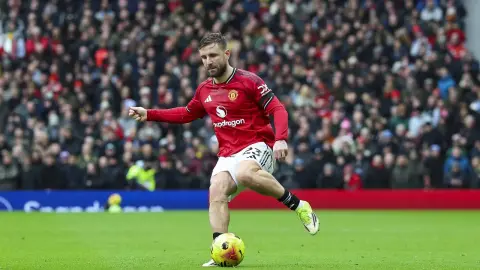 Luke Shaw: Pogba có mọi thứ cần thiết để trở thành tiền vệ xuất sắc nhất nhưng anh ấy chưa phát huy hết tiềm năng của mình