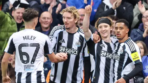 Truyền thông Anh: Newcastle điều chỉnh bộ phận tuyển dụng cầu thủ, thuê giám đốc tuyển dụng Đại học Oxford phụ trách cầu thủ U18