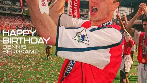 Bergkamp tròn 57 tuổi, Arsenal chính thức tổ chức sinh nhật: Huyền thoại Arsenal đích thực