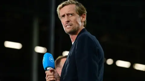 Crouch: Fan Liverpool nhớ Klopp, lãnh đạo cấp cao cần quyết định có tiếp tục ủng hộ Slott hay không