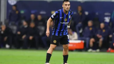 Lautaro: Mkhitaryan là hình mẫu của chúng tôi, anh ấy đã có một sự nghiệp phi thường