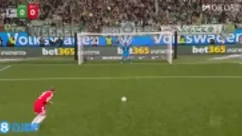 Hiếm! Olise ghi bàn nhưng khi Kane thực hiện quả phạt đền, anh trượt chân và trượt bóng! Bayern vẫn 0-0 Wolfsburg