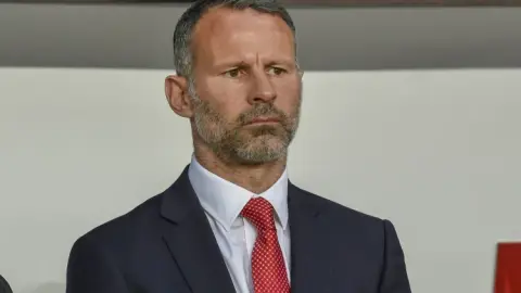 Giggs: Carrick giúp Man United hồi sinh, Hojlund vẫn nên ở lại cạnh tranh