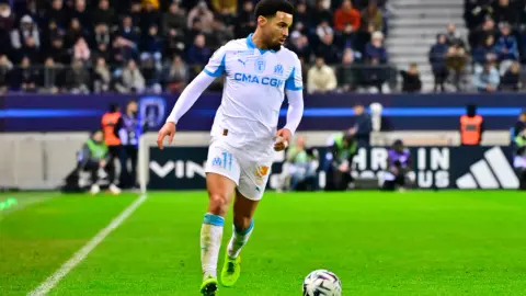 Truyền thông Pháp: Nwaneri không được tái sử dụng ở Marseille và có thể khó trở lại Arsenal trong tương lai