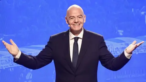 Giá vé cao quá! Bài viết: World Cup năm nay sẽ “đắt nhất lịch sử”, có giá vé cao hơn Super Bowl