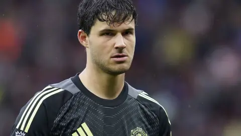 Lamens: Tham dự Champions League là mục tiêu chính của Manchester United. Sẽ không dễ để giữ sạch lưới cho Sunderland ở trận này