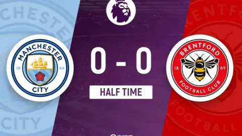 Hiệp một - Man City 0-0 Brentford. Cú vô lê của Doku tạo ra mối nguy hiểm. Donnarumma phạm sai lầm và tặng một món quà nguy hiểm.