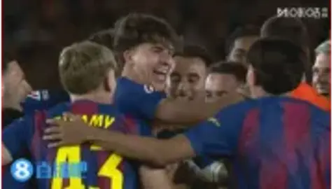 Radio Cobe nói về việc sắp xếp lễ kỷ niệm của Barcelona: cuộc diễu hành vô địch bắt đầu lúc 17:00, không có buổi phát biểu truyền thống