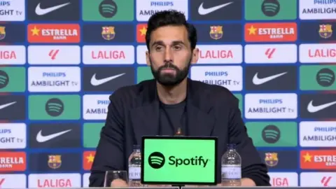 Arbeloa: Chúc mừng Barcelona đã giành chức vô địch. Tôi hiểu sự thất vọng của người hâm mộ. Chúng tôi phải thắng ba trận còn lại.