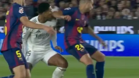 Beilein bị cùi chỏ nhưng không bị phán xét! Truyền hình Real Madrid: Giải đấu Negreira! VAR chỉ can thiệp khi gặp Real Madrid
