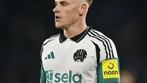 Harvey Barnes: Newcastle trả giá vì xử lý lợi thế không tốt trước Forest