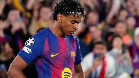 Sự ra mắt là đỉnh cao! Ở tuổi 18, Yamal đã giành được chức vô địch La Liga lần thứ ba và hai lần liên tiếp giành chức vô địch giải đấu cho đội một.