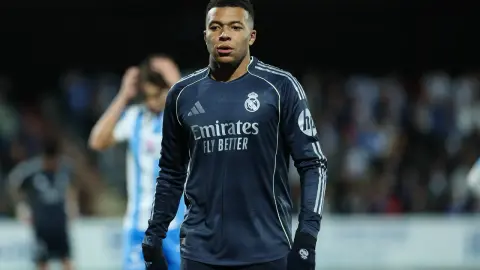 Cả bốn đều trống rỗng! ESPN: Một số người trong nội bộ Real Madrid đặt câu hỏi về việc tung ra Kyabpe, người phá vỡ sự cân bằng trong phòng thay đồ