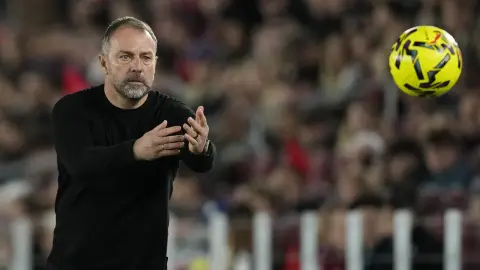Rummenigge: Nếu gắn bó đủ lâu, Flick có thể cùng Barca vô địch Champions League