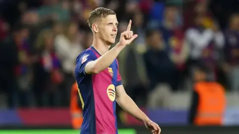 Olmo: Nếu Barca vô địch Champions League, bầu không khí chắc còn điên cuồng hơn