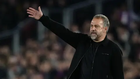 Barcelona vô địch La Liga với lợi thế đè bẹp, phản ánh sự bất ổn của Real Madrid và Atletico Madrid