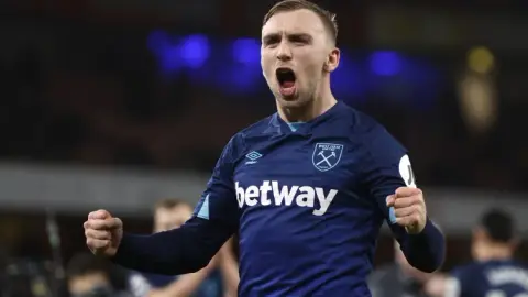 Bowen có thể rời West Ham hè này, Liverpool, Everton, Newcastle đang quan tâm cầu thủ