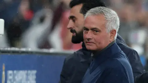 La Liga: Mourinho có điều khoản giải phóng khoảng 3 triệu euro, được phép rời Benfica trong vòng 10 ngày sau mùa giải