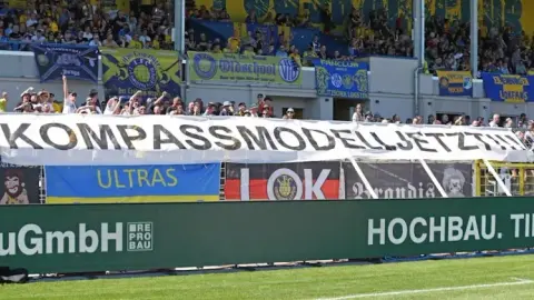 Huyền thoại Bundesliga nói về cải cách giải VĐQG Đức: Mong các khu vực lên xuống hạng đều được đối xử bình đẳng