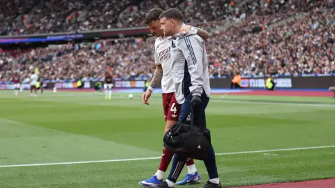 TA: Ben White nghỉ hết mùa giải vì chấn thương, khả năng trở lại kịp tham dự World Cup là rất thấp
