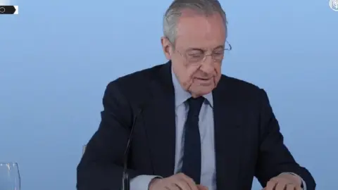 Florentino: Chuẩn bị hồ sơ 600 trang cho UEFA: Barcelona luôn hưởng lợi từ trọng tài