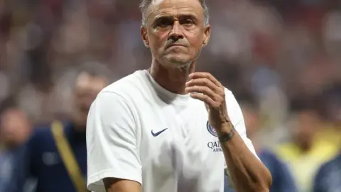 Sabatini: Khi Enrique dẫn dắt Roma, ông phải trả giá đắt để sử dụng Totti