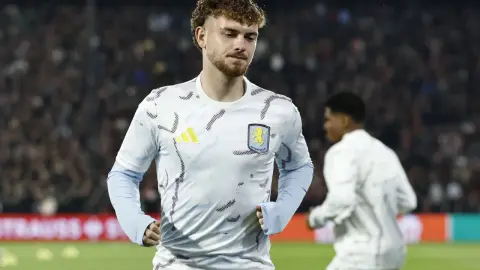 Nếu Slott tiếp tục làm HLV ở mùa giải tới, Elliott khó có tương lai ở Liverpool