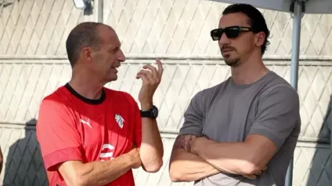 Mới 1 năm trở lại thôi! Corriere della Sera: Allegri xung đột quyết liệt với Ibrahimovic, quyết chia tay Milan cuối mùa