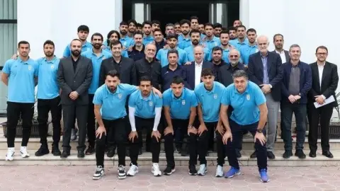 Tổng thống Iran thăm trại huấn luyện đội tuyển quốc gia: Chính phủ sẽ hỗ trợ toàn diện cho đội tuyển và đảm bảo an toàn cho họ