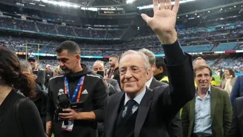 Các nhà tâm lý học nói về Florentino: Bài phát biểu của ông phản ánh rõ nét tính cách tự ái