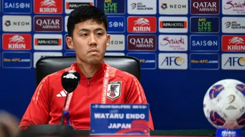 Mori Yasuichi nói về việc chiêu mộ Endo Hang: Anh đang bình phục và có thể bắt kịp trận cuối cùng Ngoại hạng Anh cũng như chuẩn bị cho World Cup
