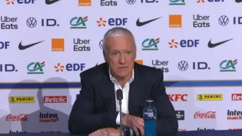Deschamps: Dembélé ở đâu? Giữ cổng! Ông ấy là Mr. Ballon d'Or, còn PSG chỉ đơn giản là trừng phạt đối thủ