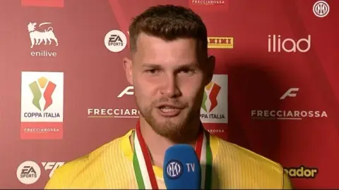 Josep Martinez: Bí quyết giữ sạch lưới là hàng thủ như Inter. Chức vô địch được dành tặng cho người bà đã khuất của anh.