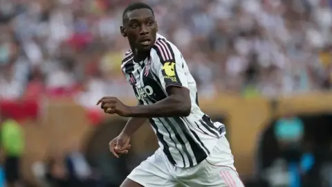 Truyền thông Italy: Paris định giá Mouani 40 triệu euro, tâm lý giá Juventus tầm 30 đến 35 triệu euro