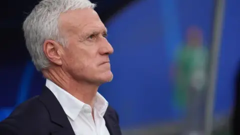 Deschamps: Tôi đã suy nghĩ rất kỹ về việc chốt danh sách và mọi lựa chọn luôn lấy sức mạnh cạnh tranh làm tiêu chí cốt lõi.