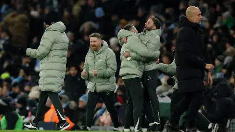 Báo Anh: McFarlane có thể lập kỷ lục nếu đưa Chelsea vô địch FA Cup