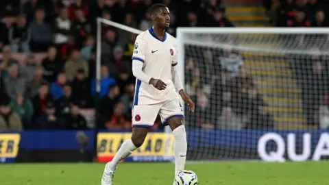 Phóng viên: Adarabioyo có thể bỏ lỡ trận chung kết FA Cup do khó chịu ở gân khoeo