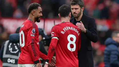 phổ biến! TA: Manchester United cân nhắc Emery/Iraura, nhưng Carrick nhận được sự ủng hộ của công chúng từ các cầu thủ