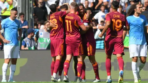 Chủ tịch khu vực Lazio: Tôi hy vọng những nhân sự có liên quan lên lịch thi đấu trận Derby Rome sẽ tự mình từ chức