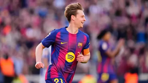 AS: De Jong vắng mặt trong buổi tập hôm nay. Barcelona cho rằng anh đang chậm lại trong việc chuẩn bị cho World Cup.