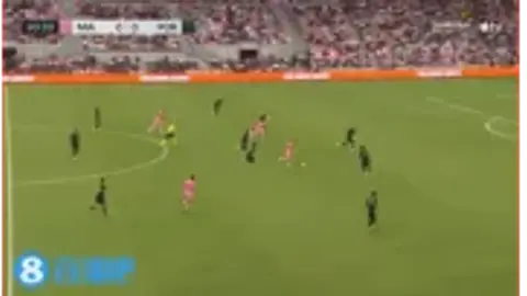 Mục tiêu nghề nghiệp 910! Messi ghi bàn nhờ đường chuyền đánh gót của Segovia và Miami 1-0 dẫn trước.