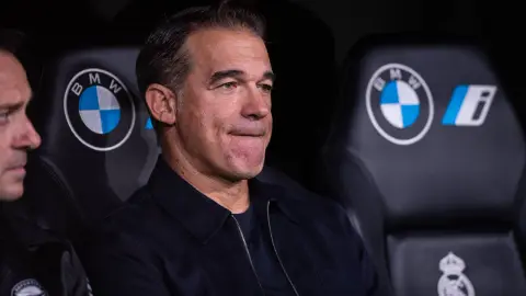 HLV Sevi: Bàn thua của Real Madrid rõ ràng là phạm lỗi, không hiểu tại sao VAR không can thiệp