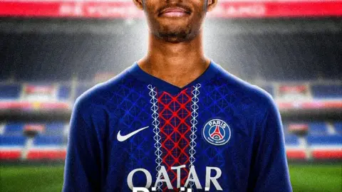 L'Equipe: Trung vệ 19 tuổi Lucia gia nhập Paris năm ngoái và Enrique rất ấn tượng với trận đấu với Lens