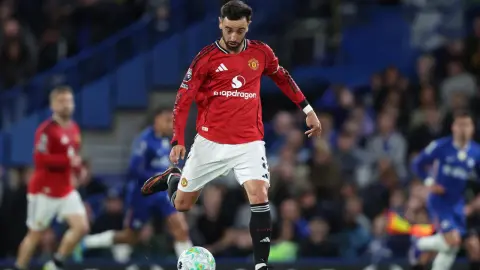 TA: Ban lãnh đạo cấp cao của Man United đã cân nhắc việc bán Phí B vào mùa hè năm ngoái. Một ý tưởng như vậy thật nực cười.