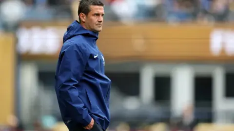 La Ti: Chivu được cho là sẽ tăng lương và gia hạn hợp đồng tới năm 2028. Ban lãnh đạo Inter Milan sẵn sàng tăng ngân sách chuyển nhượng