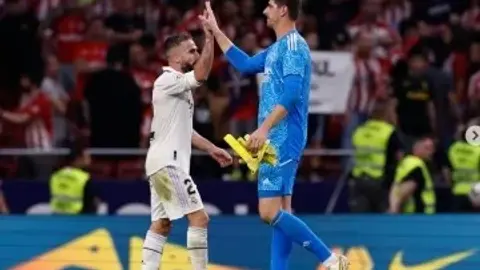 Courtois tri ân Carvajal: Trên sân là huyền thoại, ngoài sân là tấm gương