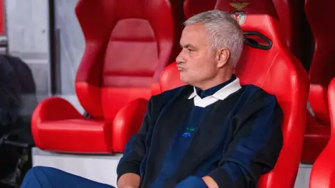 Cadena SER: Mourinho đàm phán trực tiếp với Real Madrid về ghế HLV